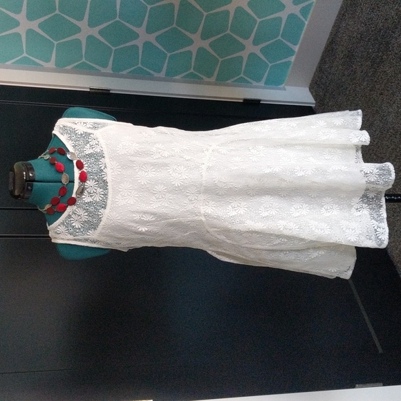 BeBop Dresses & Skirts - *BeBop* White Lace Midi Summer Dress